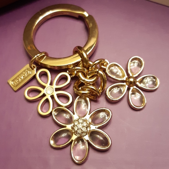 Coach keychain flower multi mix gold and clear